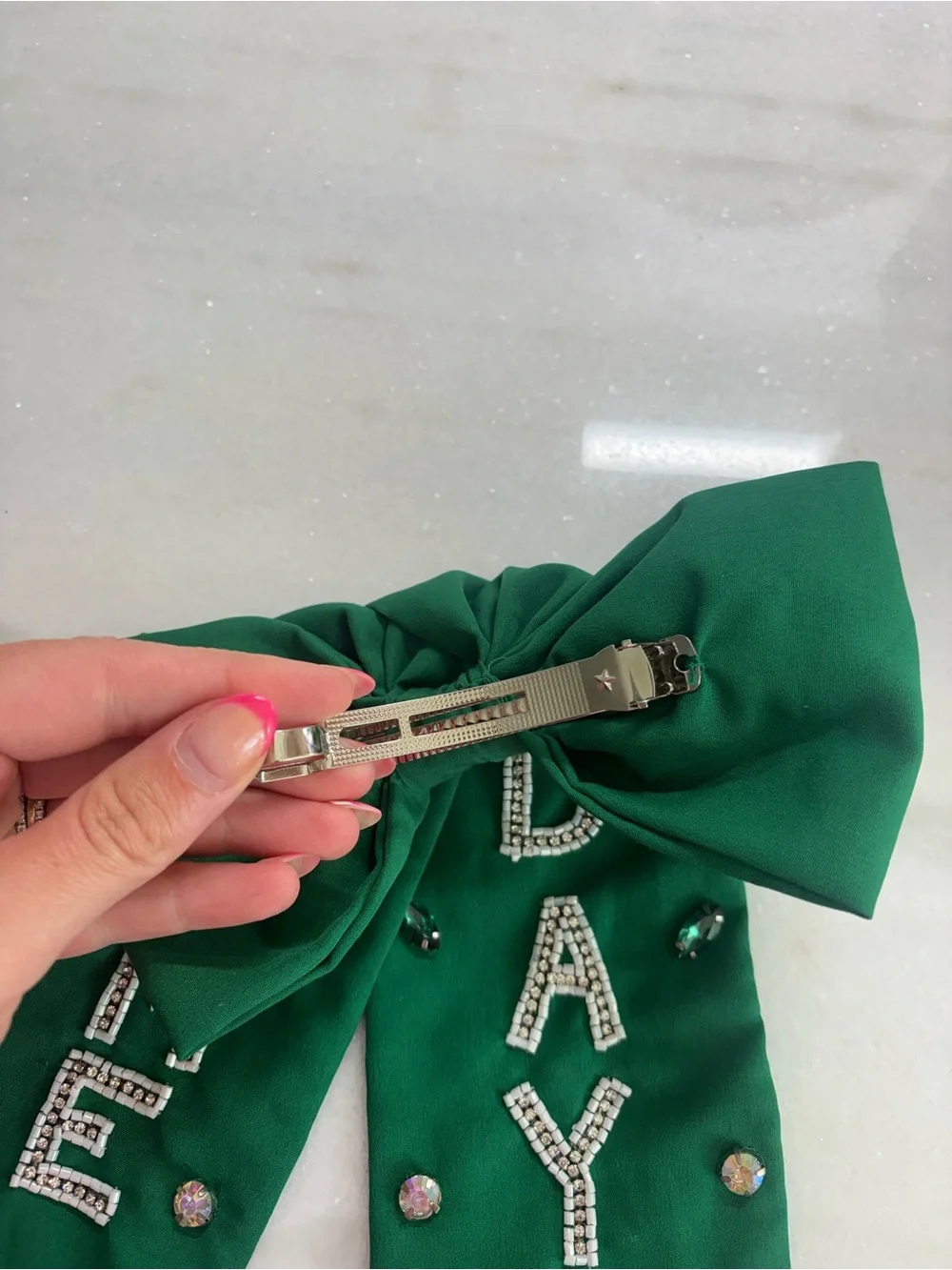 Embellished Green Bow Hair Accessory - 